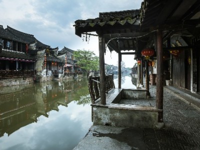 抖音月付商家标识全解析：位置、样式与用户识别指南