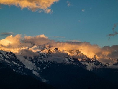 花呗用户私藏！这组微信壁纸竟藏着“出财小神”的理财小心机