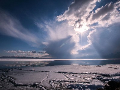 白条取现突然能分期了！3/6/12期可选，出财小神提醒理性用款