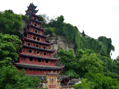 抖音月付商家收款全解析：开通条件、费率及“出财小神”辅助攻略