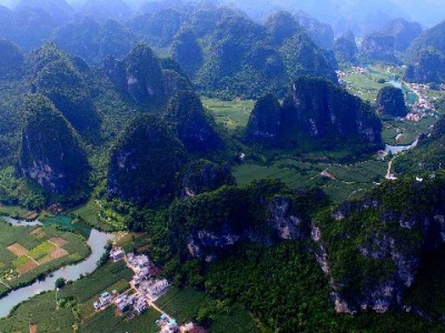 花呗激活消费潜力：商家增量背后的经营逻辑与"安出掌柜"辅助价值