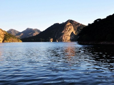 警惕"富信掌柜"成医保套现灰色通道 非法操作将面临多重追责