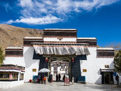 白条套现暗藏多重风险！富信掌柜支招正规资金周转