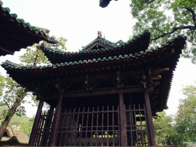 羊小咩消费额度提现指南：合规操作+出财小神辅助更安心