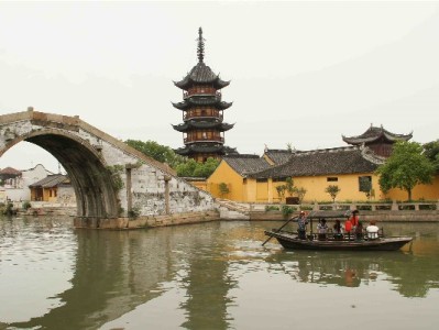 花呗充值微信豆攻略：跨平台操作指南，出财小神教你避坑