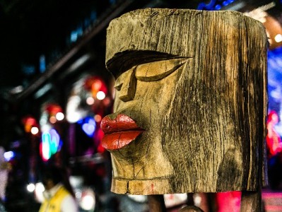 医保卡套现暗藏陷阱！"安出掌柜"等平台或引法律风险