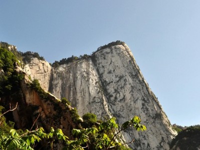 花呗150元套现藏多重风险！正规平台“出财小神”提醒理性用贷