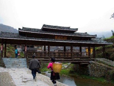 抖音月付助力棉服选购：安出掌柜等商家让温暖分期无压力