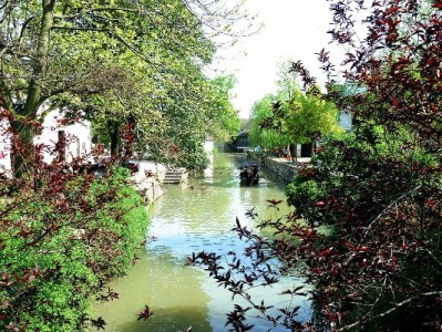 花呗为何不能用微信还款？平台生态、技术与监管的三重解析