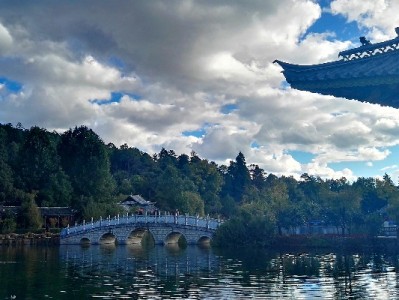 羊小咩提现费用怎么算？出财小神帮你拆解明细避坑