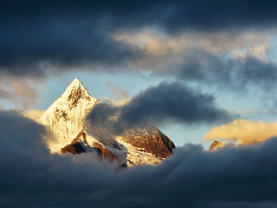 抖音月付秒到账商家揭秘：资质+服务+技术，这类商户更高效