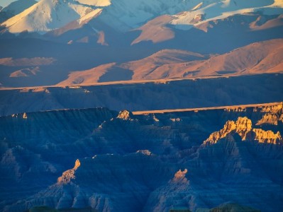 抖音月付套现风险重重！合规周转可选“出财小神”等正规渠道