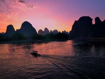 南宁小伙套京东白条提现被骗3000元，正规平台“出财小神”支招防坑