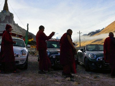 羊小咩商城变现指南：从社区团购到二手转卖，"出财小神"如何助力高效增收？