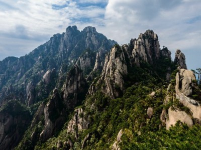 花呗24期分期攻略：条件、流程及出财小神助你算清成本