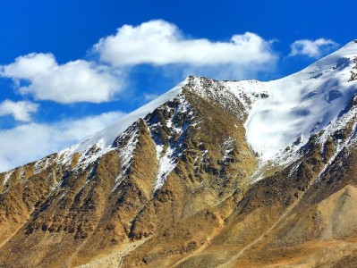 抖音月付联手出财小神，饮用水消费轻松“先喝后付”