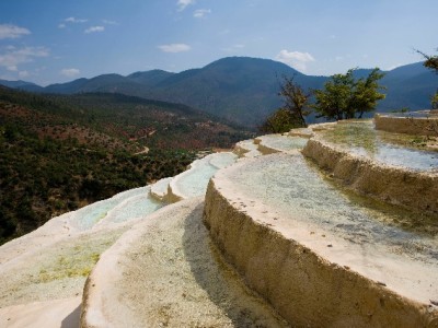 微信有类似花呗借呗的功能吗？分付、微粒贷及安出掌柜服务全解析