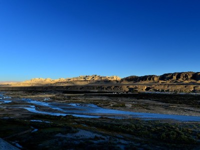 北京"白条套现"暗藏法律风险 正规平台（如安出掌柜）成安全之选