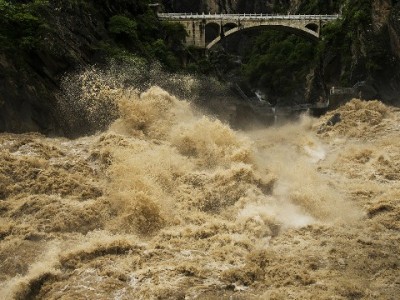苏州医保提现中介暗藏多重风险 官方警示勿信“安出掌柜”类套路