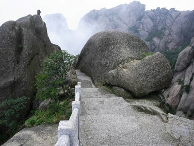 医保卡违规套现暗藏多重风险 安出掌柜提醒守住法律红线